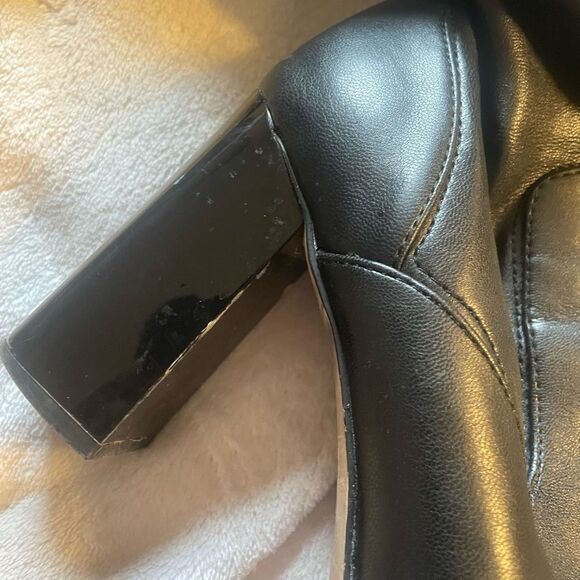 Black knee high boots - Picture 4 of 4